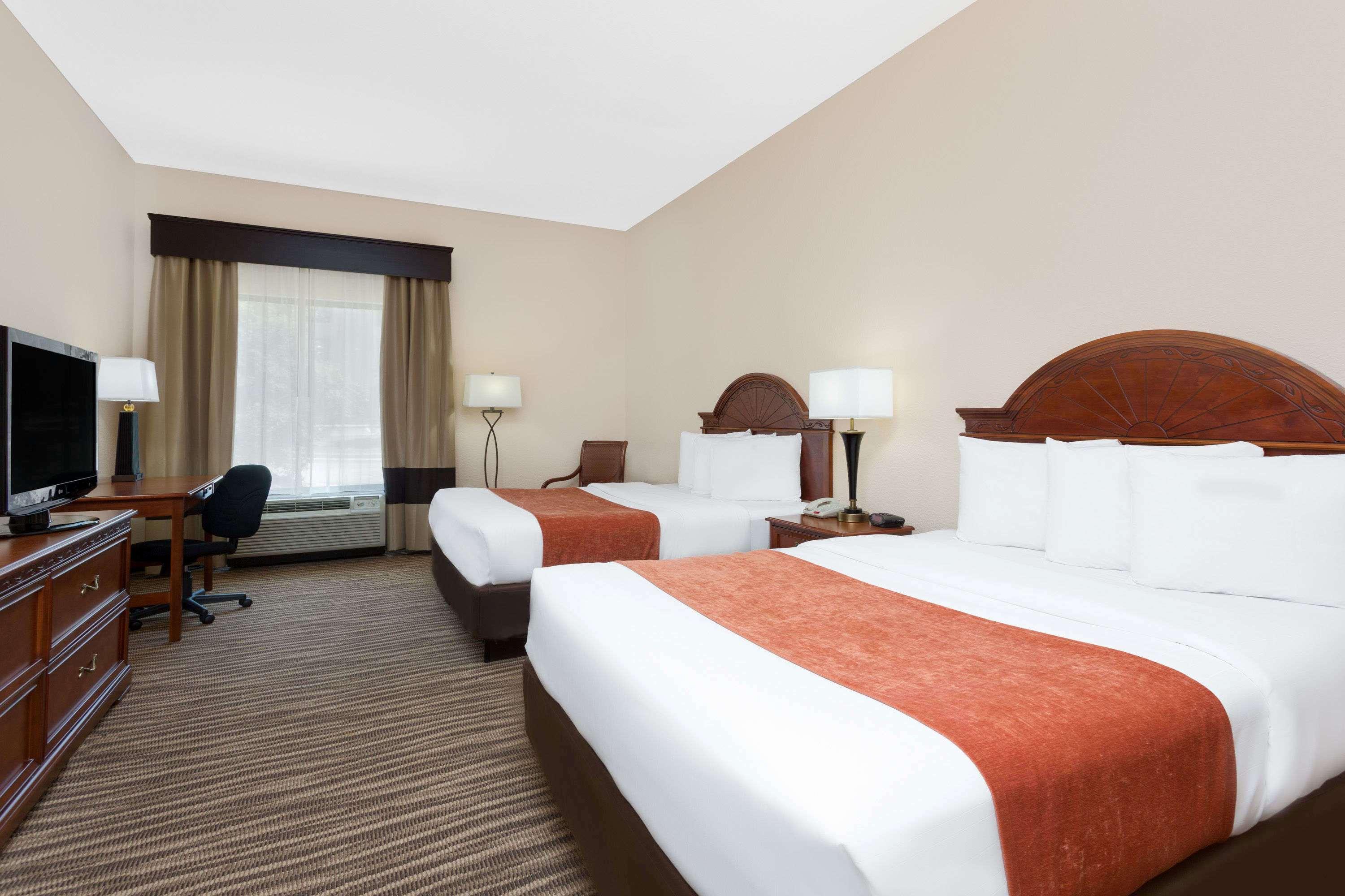 Baymont By Wyndham Augusta Riverwatch Ngoại thất bức ảnh