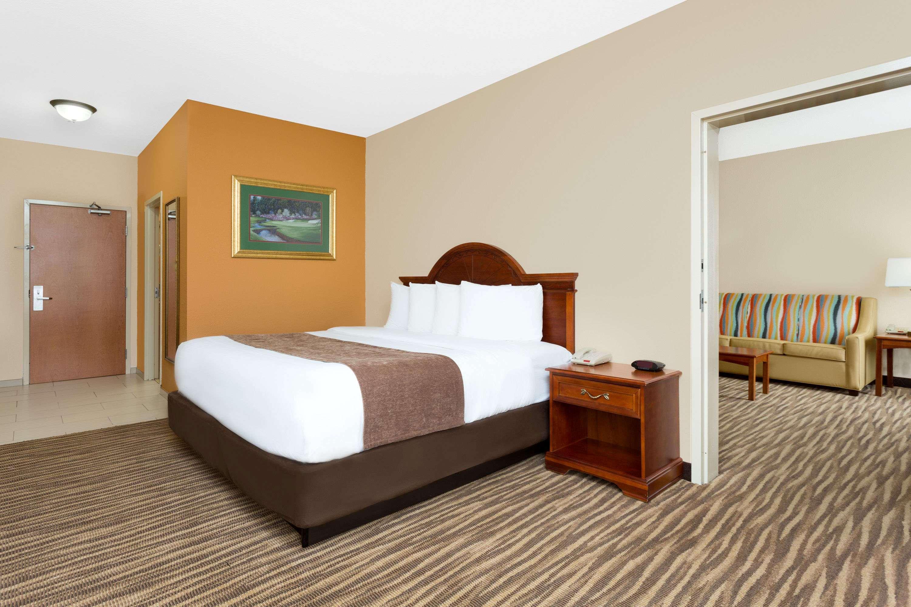 Baymont By Wyndham Augusta Riverwatch Ngoại thất bức ảnh